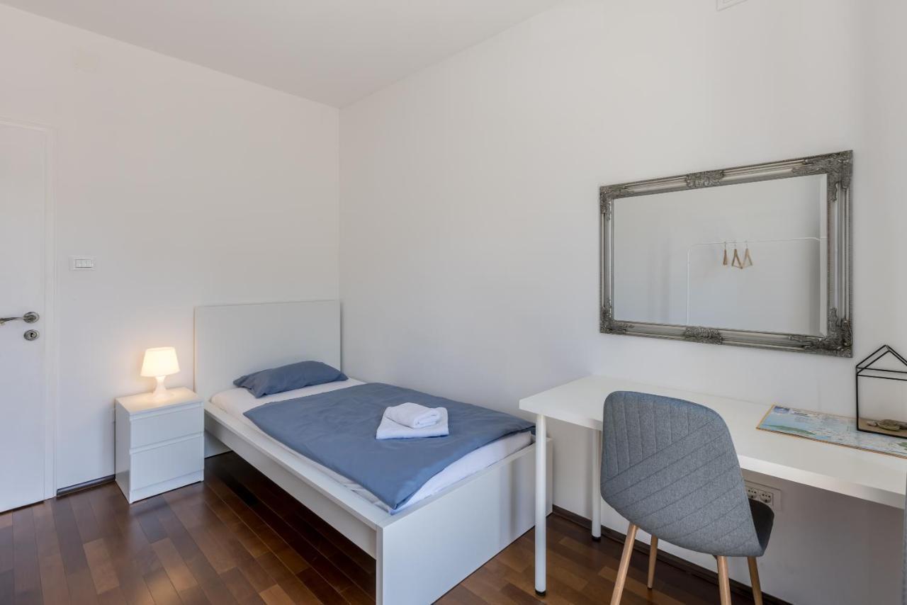 Central Park Apartment With Terrace Split Luaran gambar