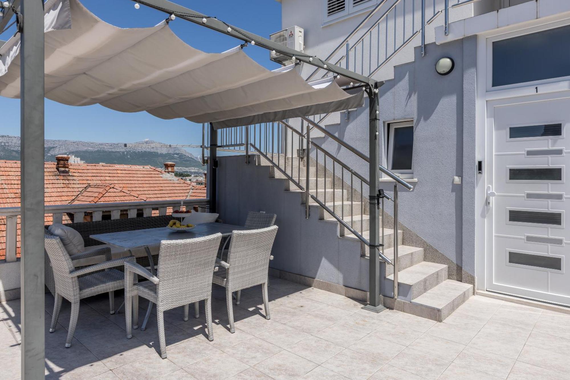 Central Park Apartment With Terrace Split Luaran gambar